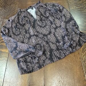 Ann Taylor black and red/pink art floral print pleated blouse size XS
